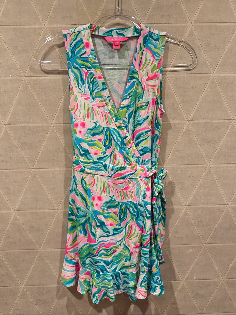 Lilly Pulitzer Rilla Romper One in a Melon Shorts Wrap Tropical XXS